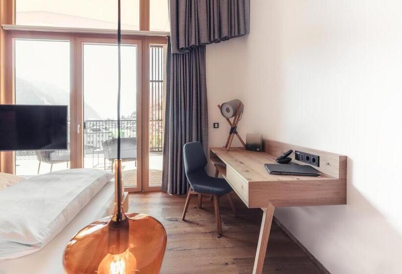 סוויטה, Nesslerhof