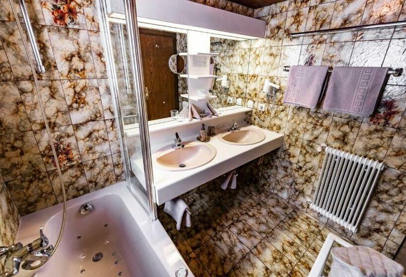 חדר סטנדרט, Olympia