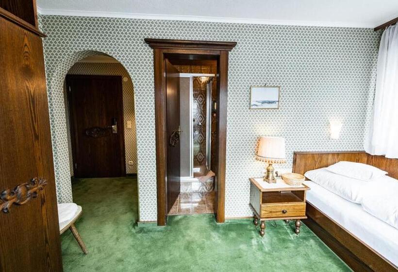 חדר סטנדרט יחיד, Olympia