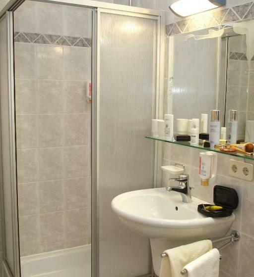 Номер Стандарт Вид на Озеро, Panorama Hotel Turracher Höhe