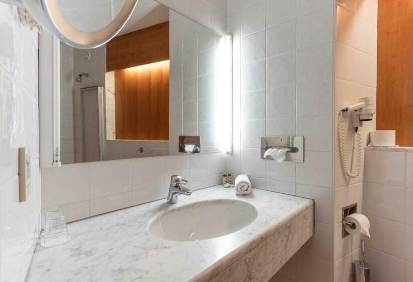 스탠다드 룸, Restaurant Südrast Dreiländereck