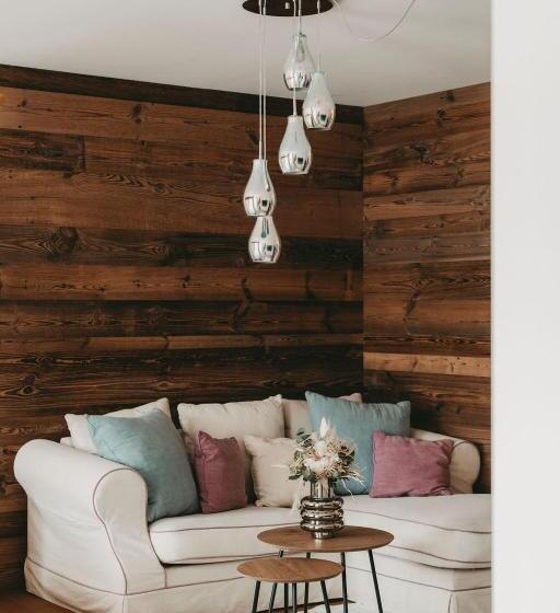 스탠다드 스튜디오 풀장 전망, Rosenhof Murau