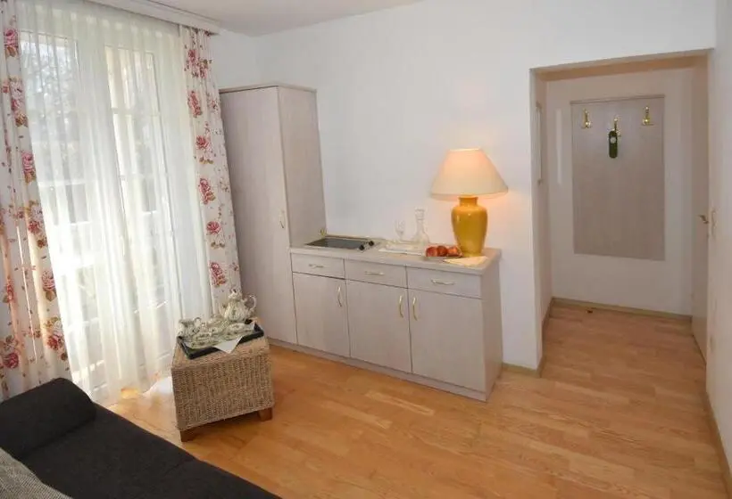 １ベッドルームアパートメント, Villa Auguste