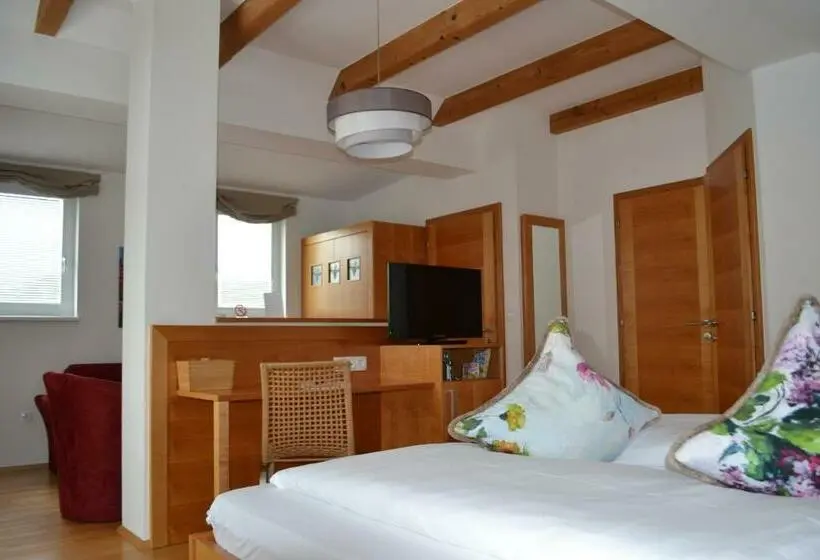 Standardzimmer mit Ausblick, Villa Rosa