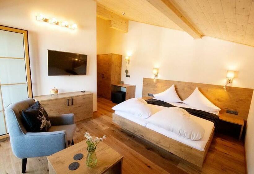 Номер Deluxe, Zum Urviech Erwachsenen