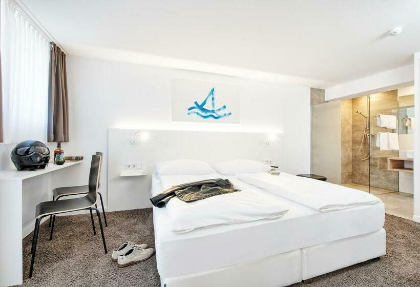 اتاق استاندارد, 24 Checkin Velden   Moderne Zimmer Im Zentrum