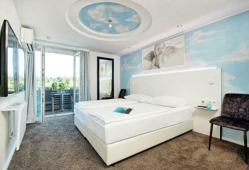 اتاق استاندارد با بالکن, 24 Checkin Velden   Moderne Zimmer Im Zentrum