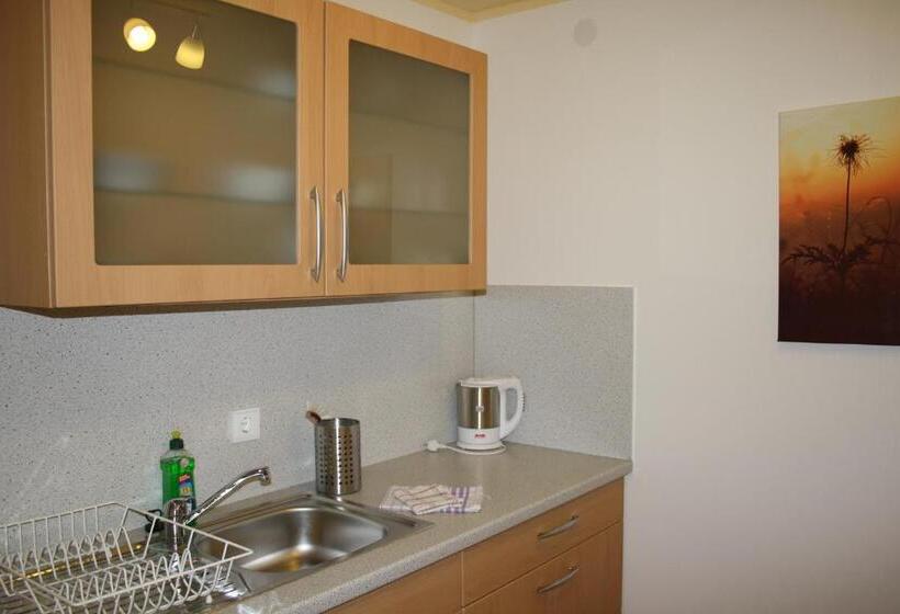 جناح, Sporthotel Walliser