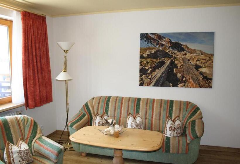 جناح, Sporthotel Walliser