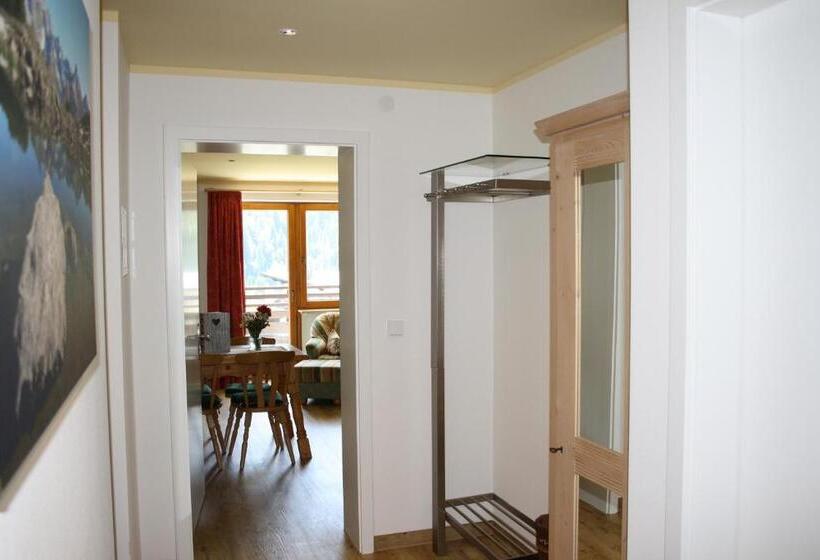 جناح, Sporthotel Walliser