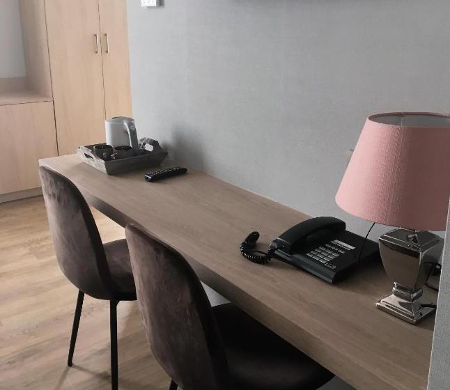 غرفة كومفورت ثلاثية, Charmehotel Kruishof