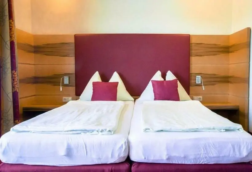 Standard Kolmen Hengen Huone, Fischwirtshaus Landmotel Die Donaurast