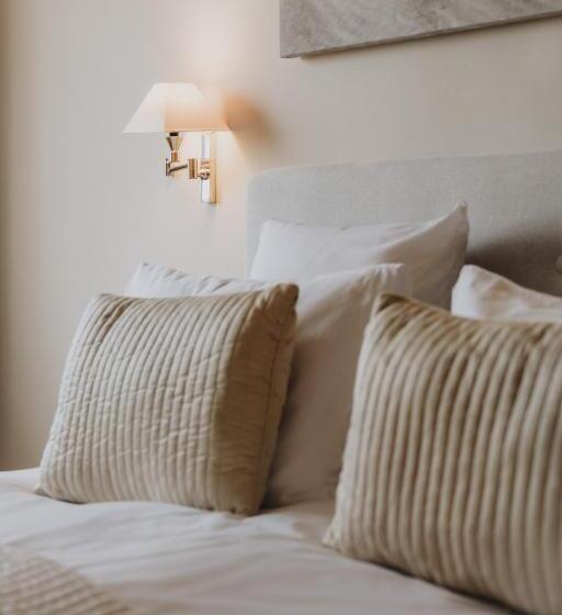 סוויטת ג'וניור, Grand Hotel Belle Vue