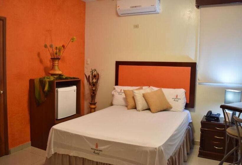 اتاق استاندارد, San Francisco Apart