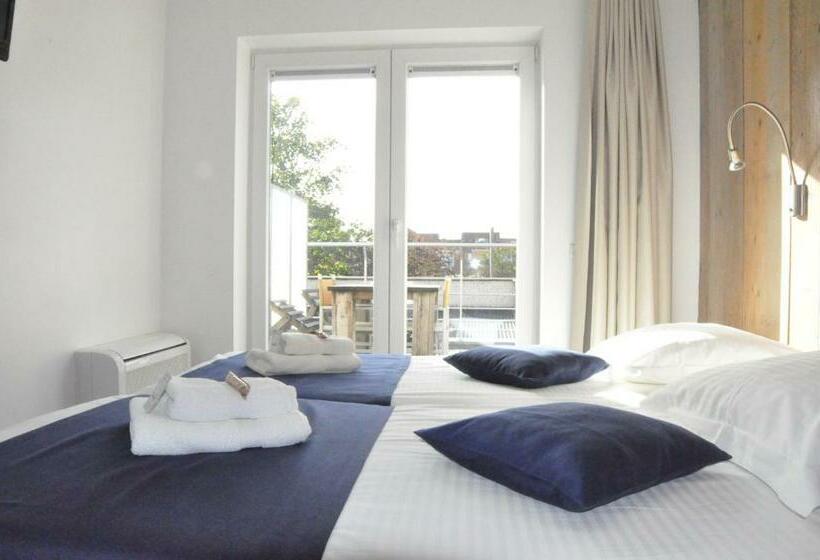 Quarto Estandar com Sacada, Aan Zee