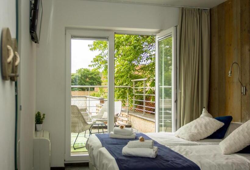 Номер Стандарт с Балконом, Aan Zee