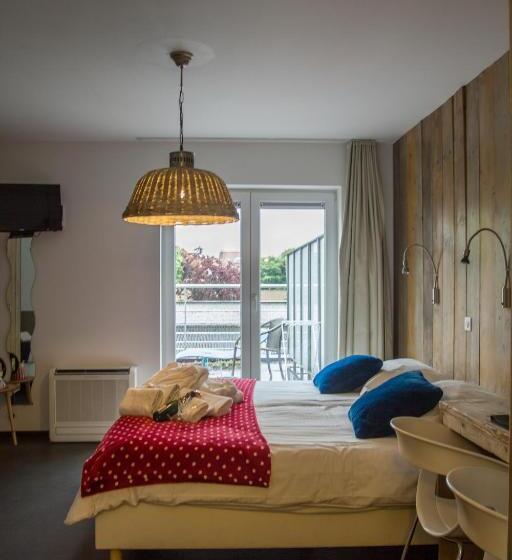 Номер Стандарт с Балконом, Aan Zee