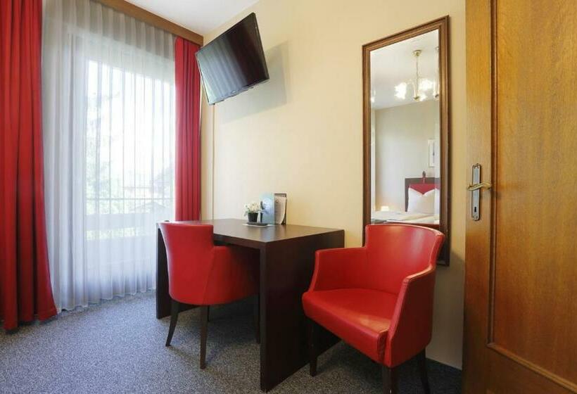 חדר סטנדרט עם מרפסת, Alpen.adria.stadt