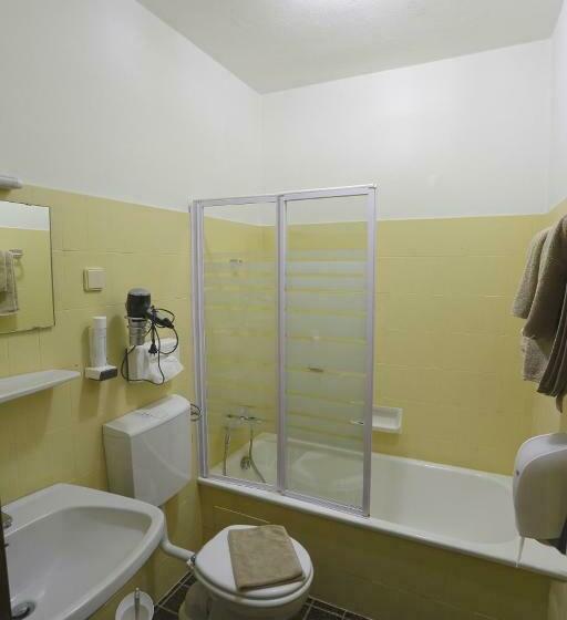 חדר סטנדרט עם מרפסת, Alpen.adria.stadt