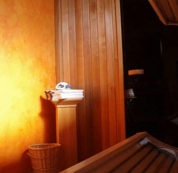 חדר סטנדרט, Ambassade