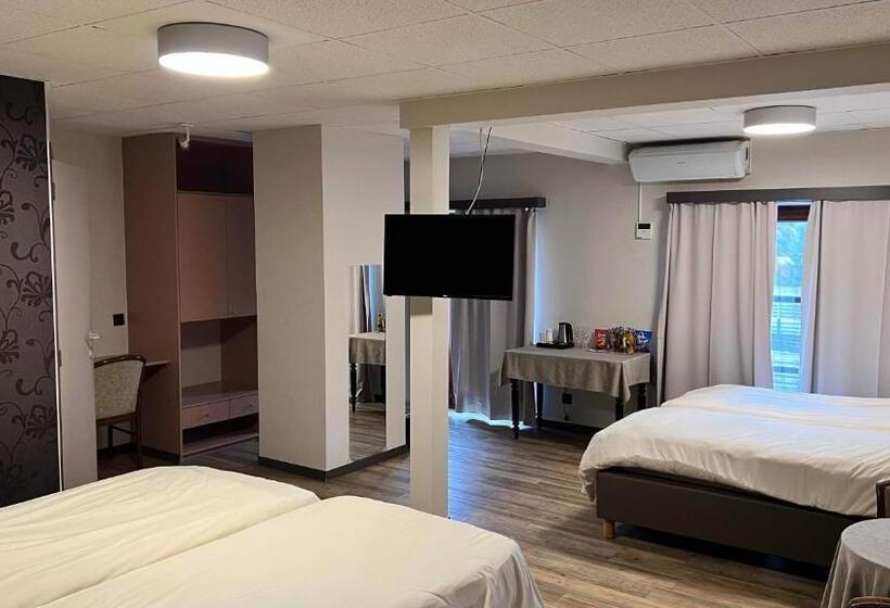 جناح جونيور ديلوكس, De Heidebloem