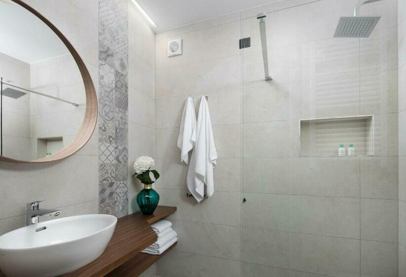 디럭스 룸 바다 전망, Delfin