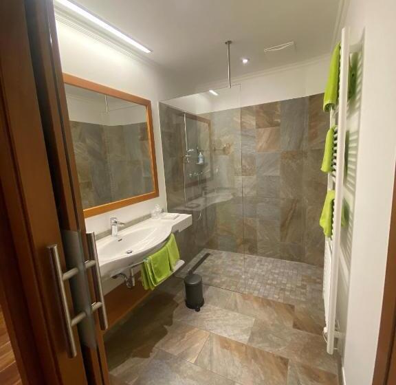 חדר בסיסי, Gasthof Schorn