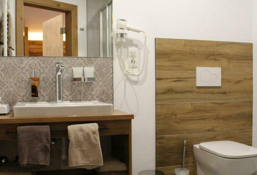 اتاق لوکس خانوادگی, Gasthof Walcher