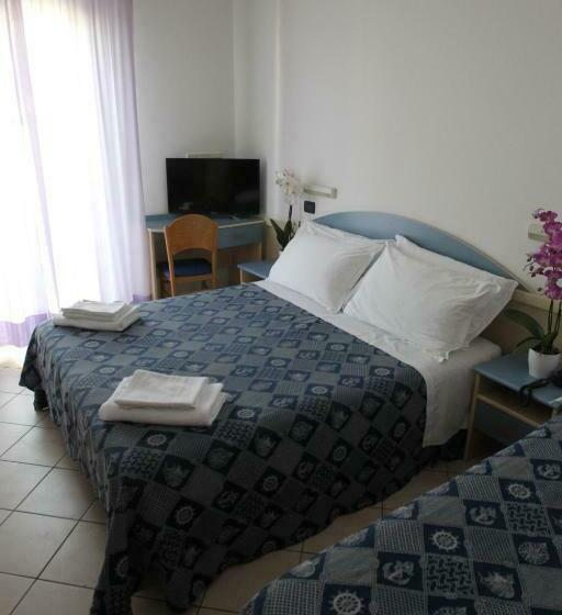 Трехместный Номер Стандарт с Балконом, Giorg