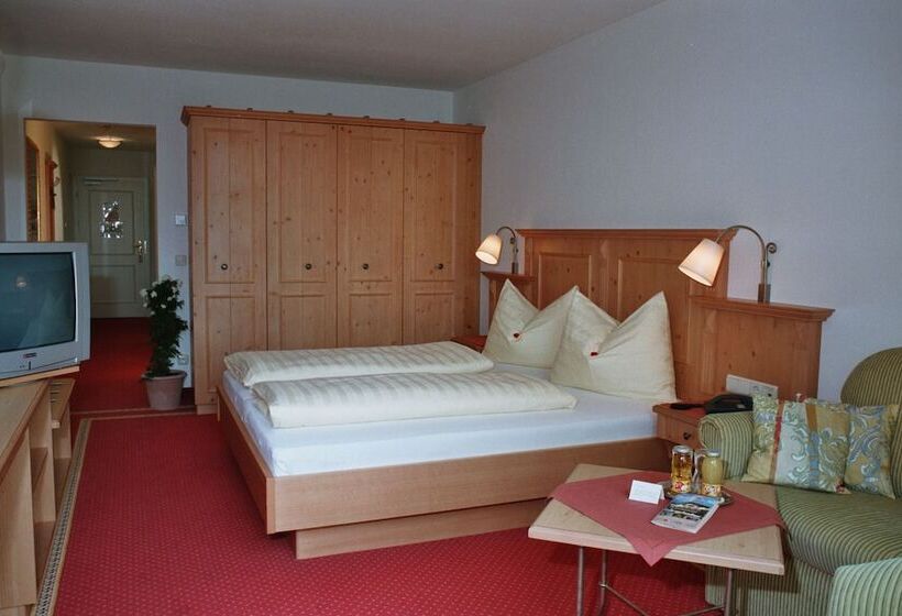 スタンダードトリプルルーム, Goldener Stern