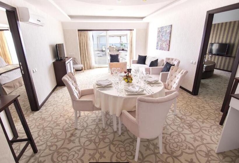 سوئیت با تخت بزرگ, Izgrev Spa&aqua Park