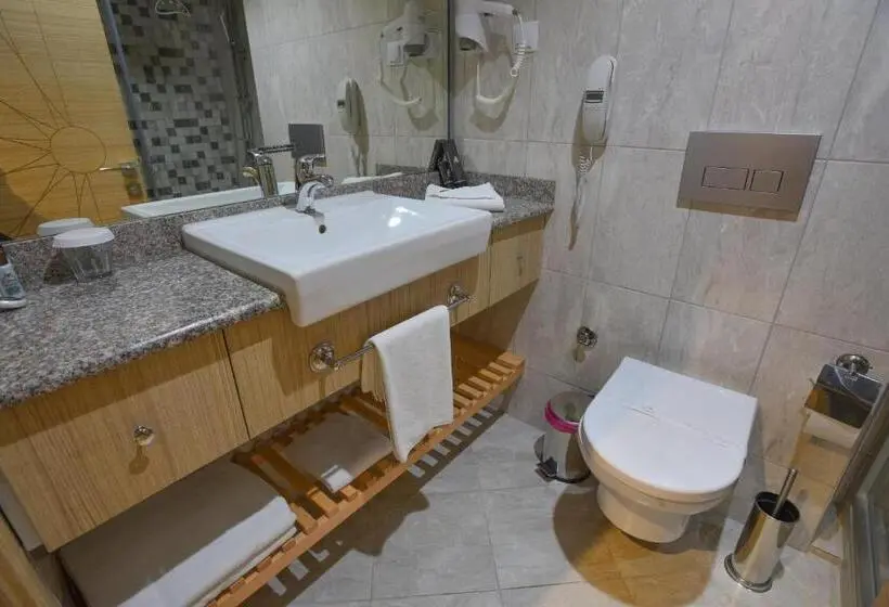 اتاق استاندارد با چشم‌انداز دریاچه, Izgrev Spa&aqua Park