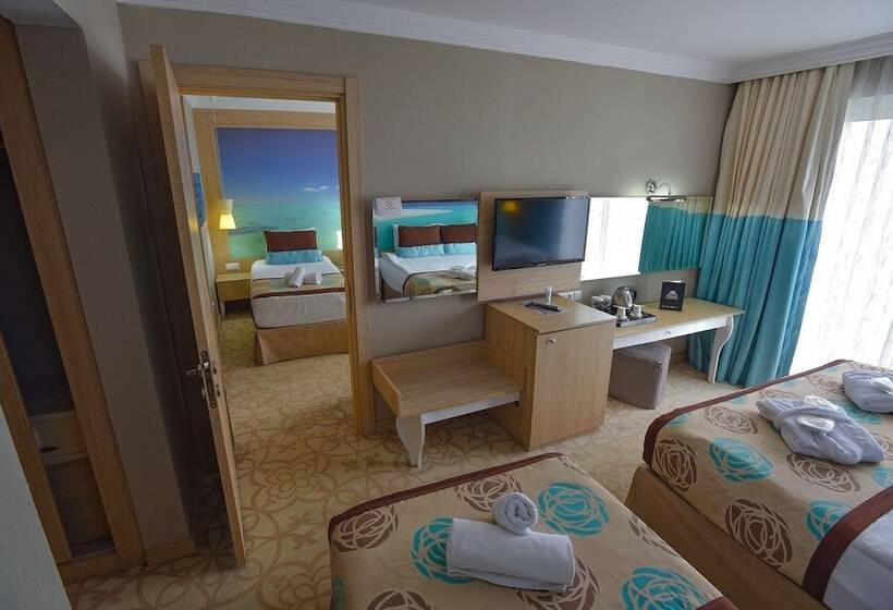 اتاق خانوادگی, Izgrev Spa&aqua Park