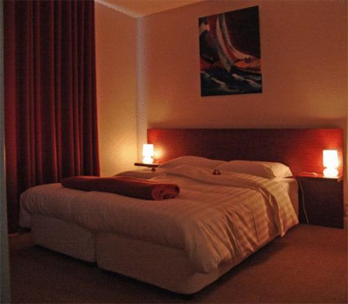 חדר סטנדרט, Mieke Pap