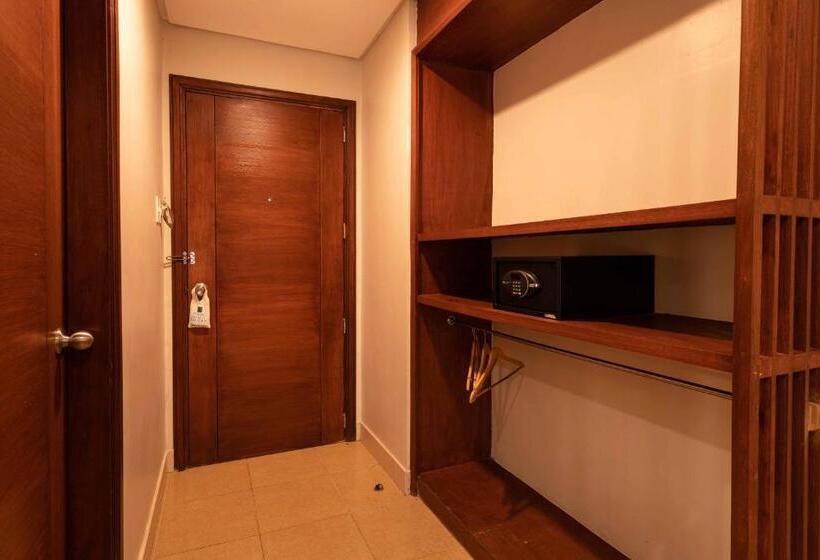 חדר דחוקס עם מיטת קינג, Mo2 Lagoon Coron