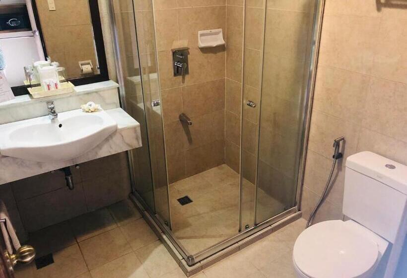 חדר דחוקס עם מיטת קינג, Mo2 Lagoon Coron