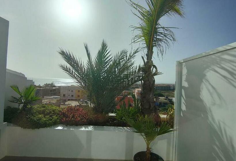 سوییت با چشمانداز دریا, Pensaò Big Game Maio