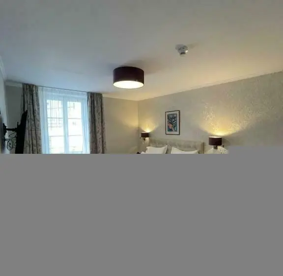 Deluxe-huone, Radetzky