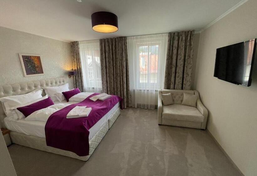 标准工作室, Radetzky