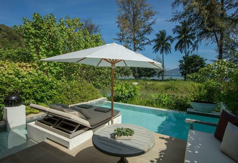 스탠다드 룸 킹사이즈 침대, Rosewood Phuket