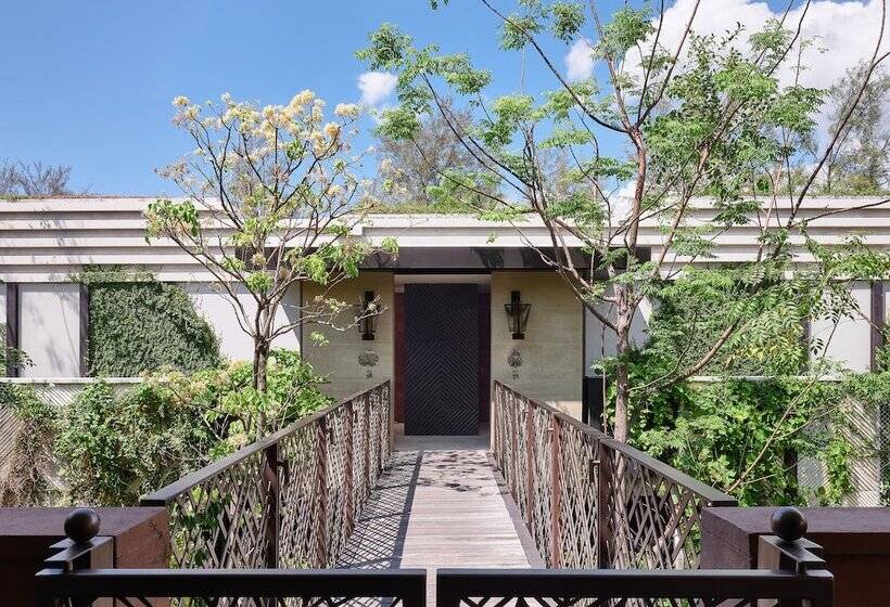 스탠다드 룸 가든 전망, Rosewood Phuket