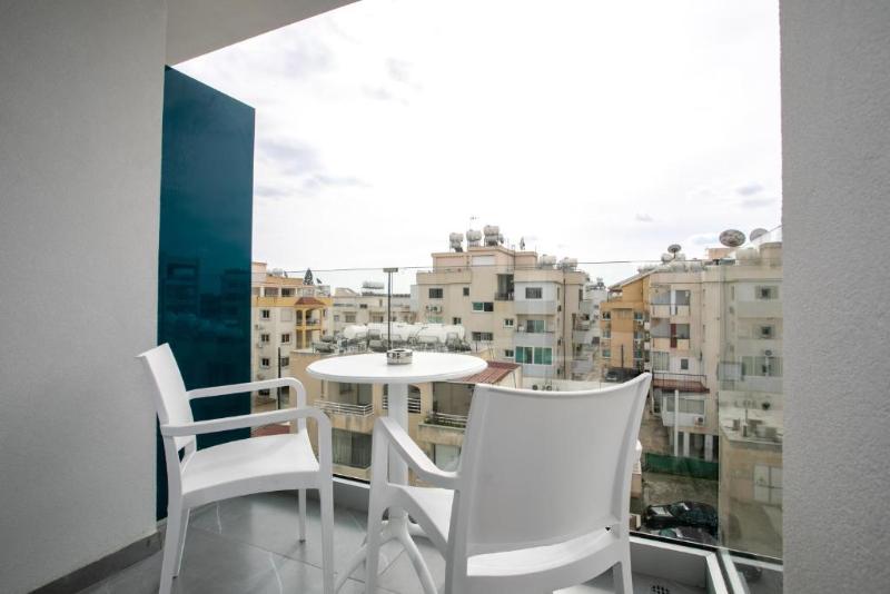 스탠다드 룸 킹사이즈 침대, Rosewood Phuket