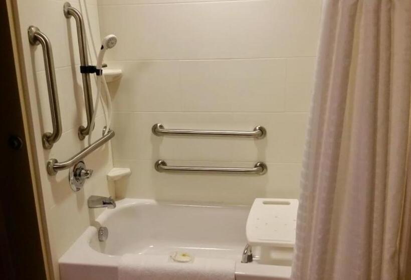 جناح لذوى الاحتياجات الخاصة, Sleep Inn & Suites Westnear Medical Center