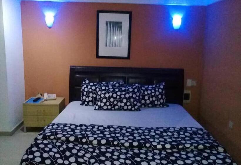 اتاق لوکس, Theodawn Hotels @ Suite 29