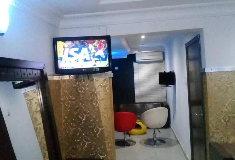 سوییت, Theodawn Hotels @ Suite 29