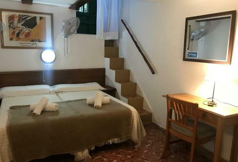 バス共有のスタンダードルーム, Casa De Huespedes La Peña
