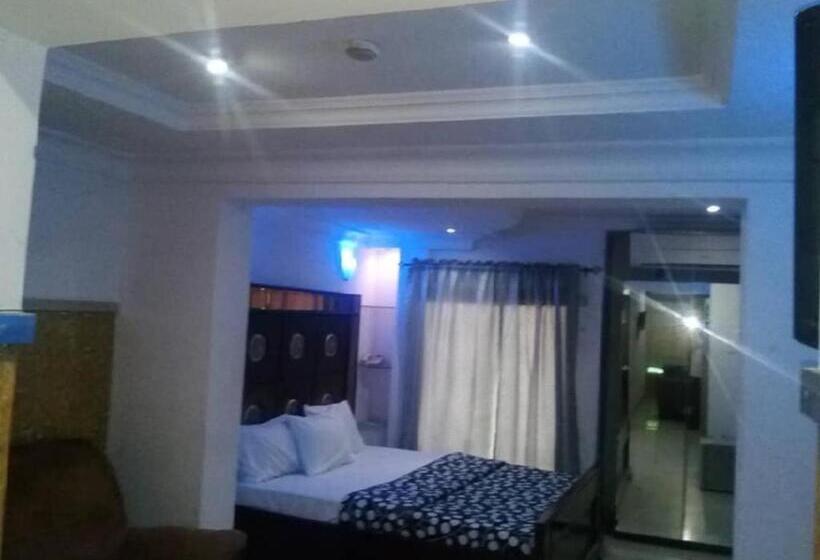 سوییت, Theodawn Hotels @ Suite 29