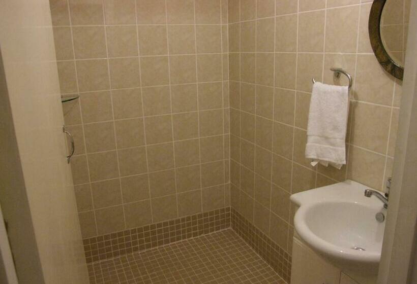 اتاق استاندارد, Bluewater Lodge