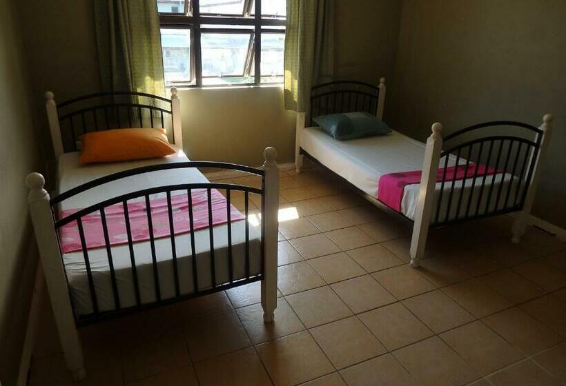 اتاق استاندارد, Bluewater Lodge