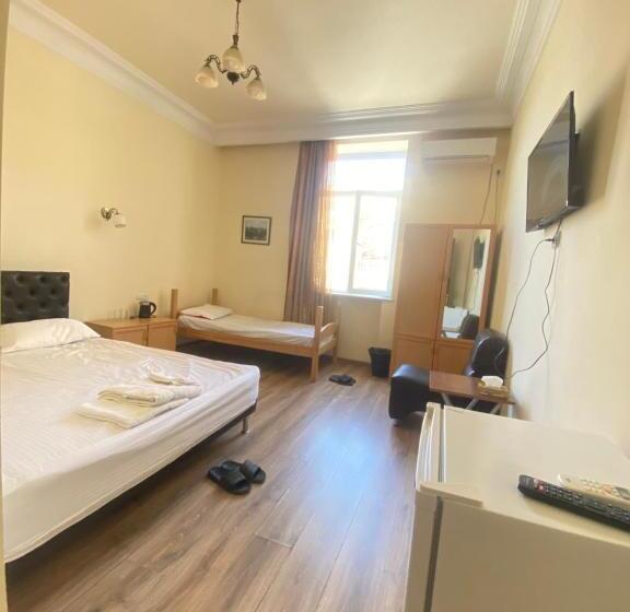 스탠다드 트리플 룸, Villa Rosa